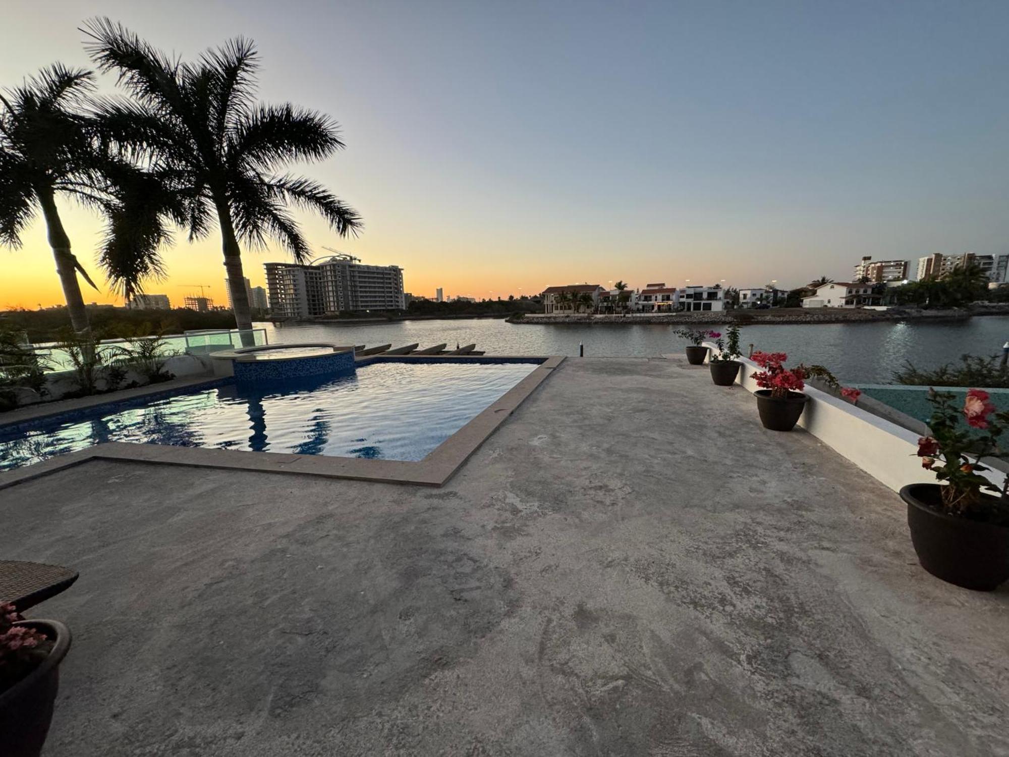 マサトラン Casa Isla Marina Vista Al Mar 20 Personasヴィラ エクステリア 写真